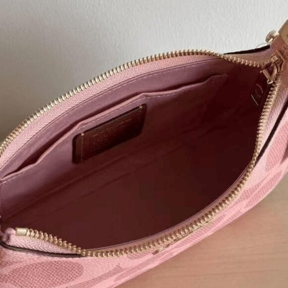 COACH Teri Shoulder Bag In Signature Canvas CV933 Dusty Pink - Picture 3 of 3